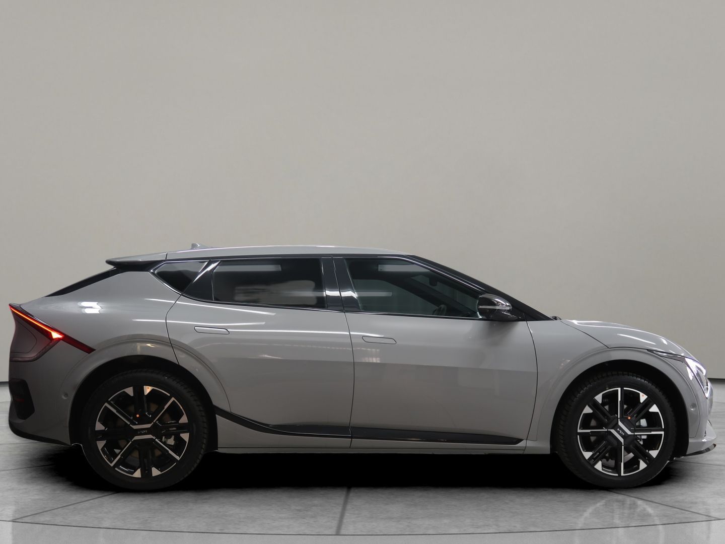 Kia EV6, GT-line - K odběru IHNED - fotka 4
