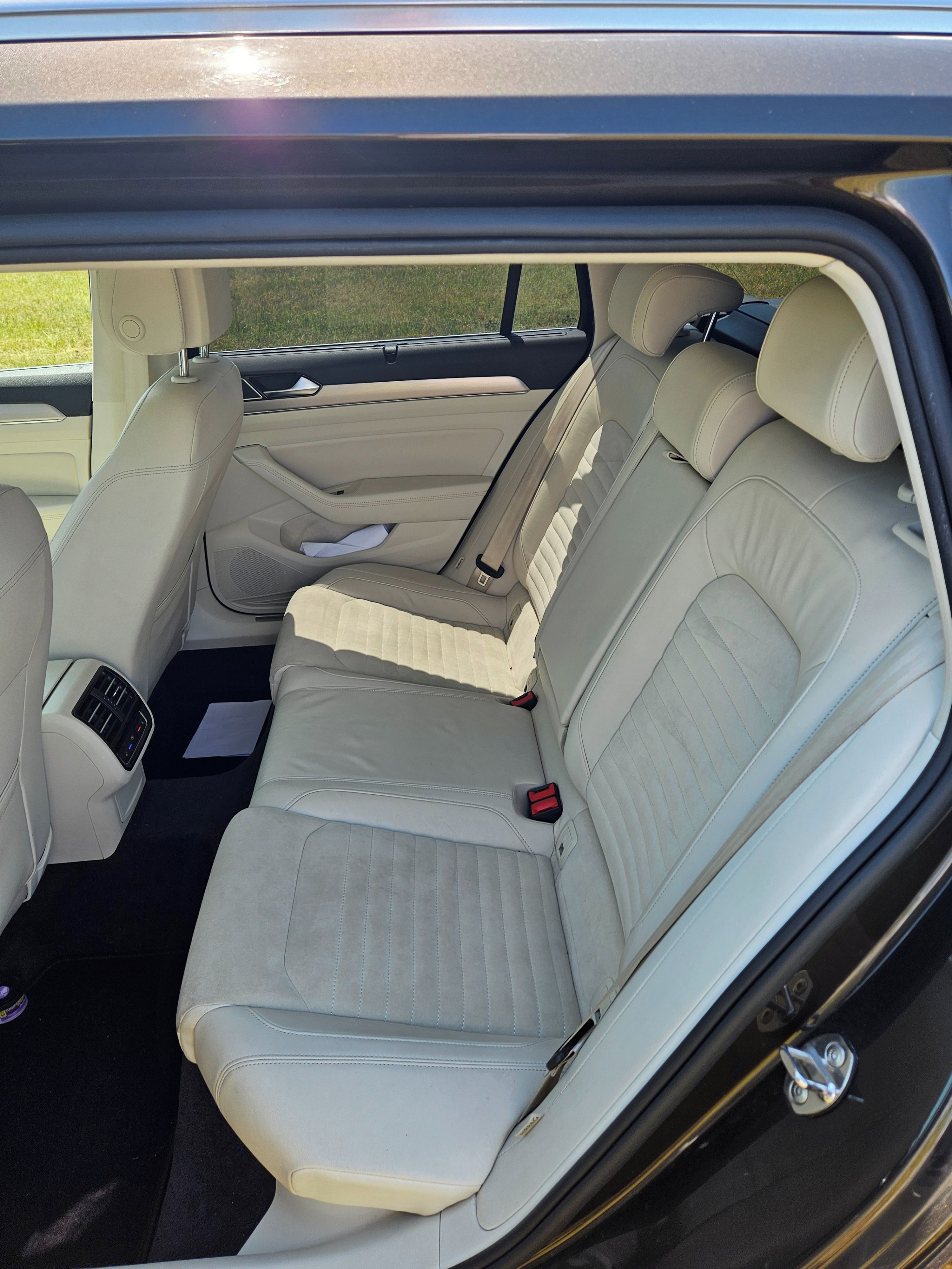 Volkswagen Passat, B8 2.0 TSI 162 kw DSG - fotka 6