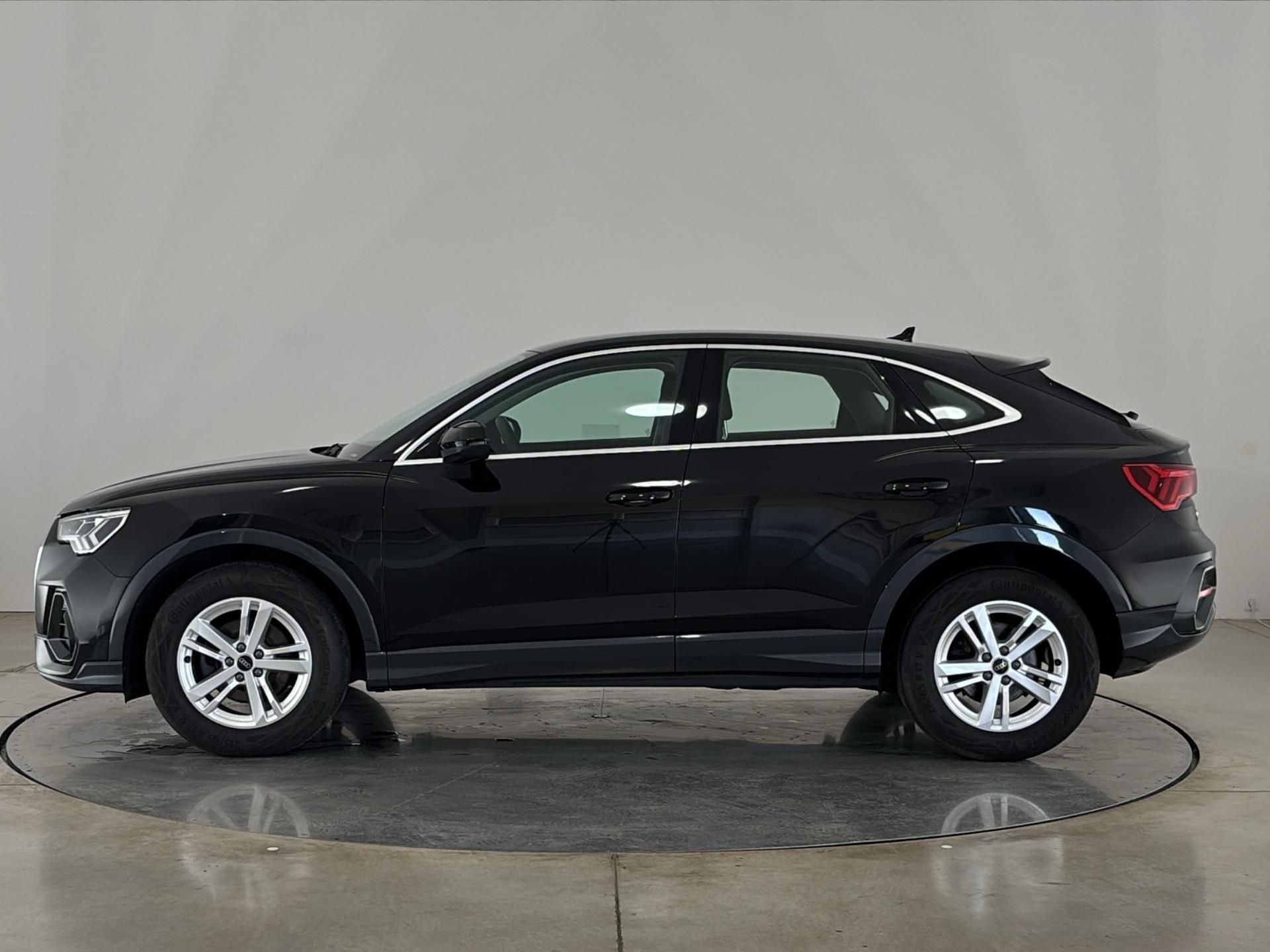 Audi Q3, 1.5 TFSi / 110 kW Sportback - fotka 3