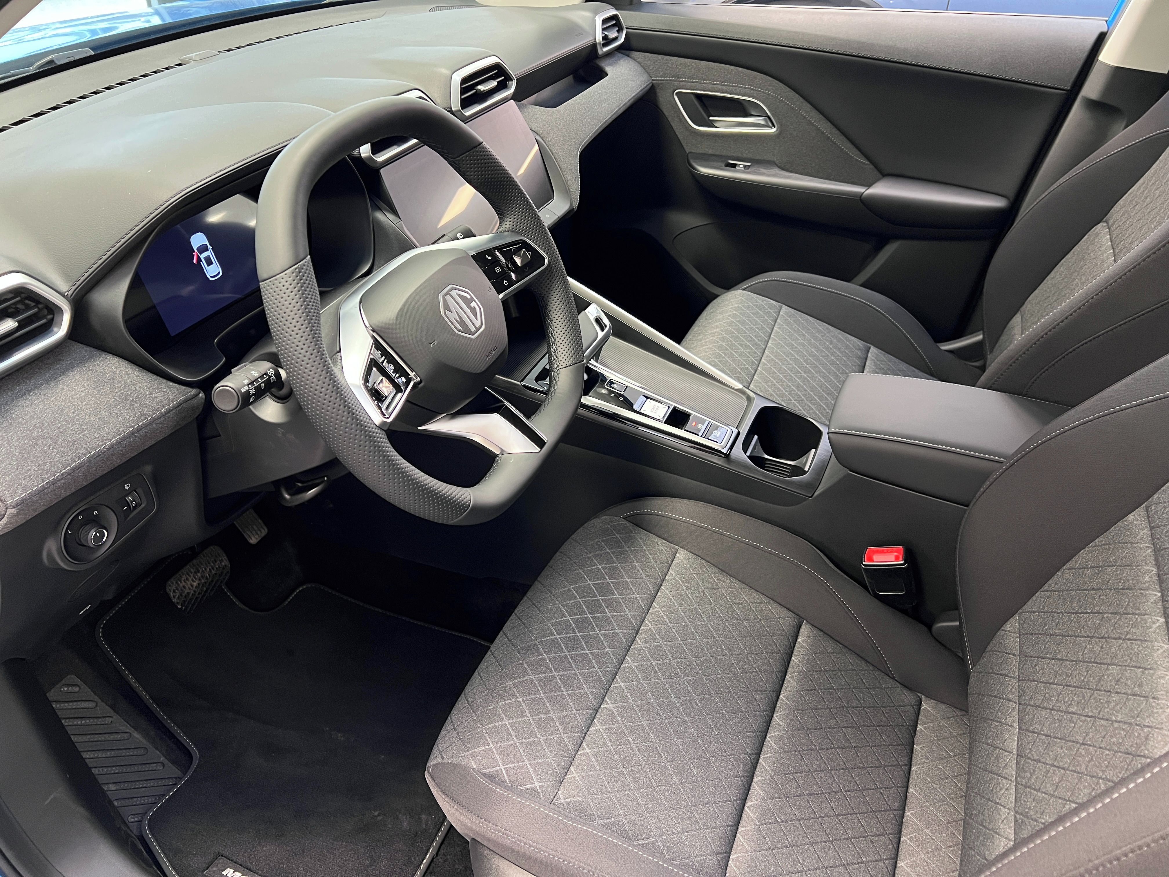 MG ZS, 1.5 ZS HYBRID+ Emotion - fotka 6