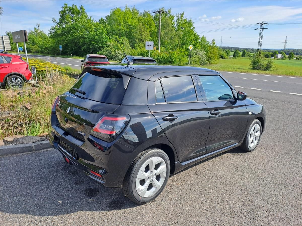 Suzuki Swift, 1,2 PREMIUM HYBRID MY26 - fotka 5