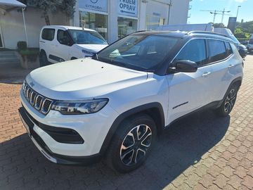 1,5 e-Hybrid aut. Limited - sk