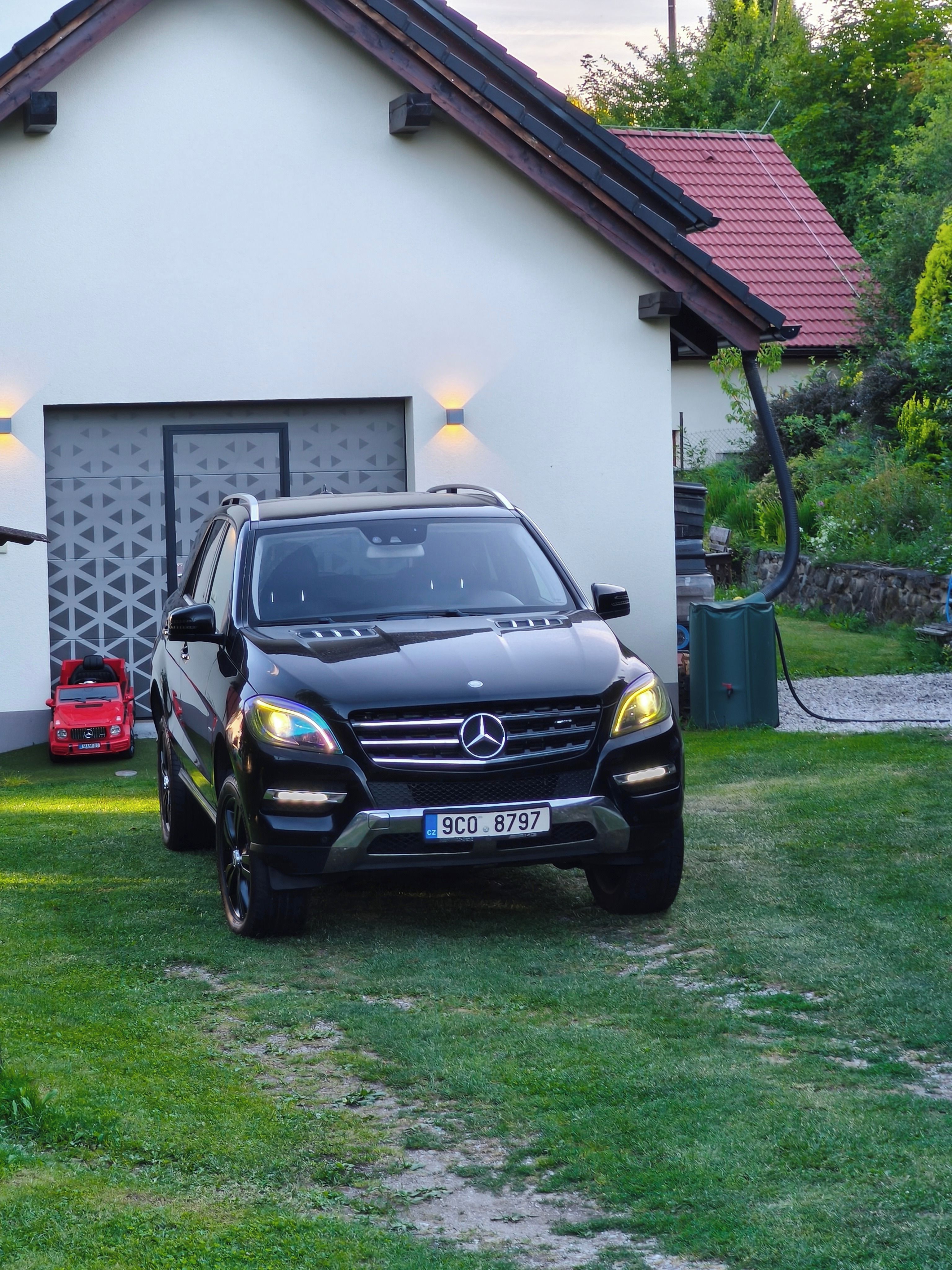 Mercedes-Benz ML, Mercedes-Benz ML 350 CDI AMG - fotka 3