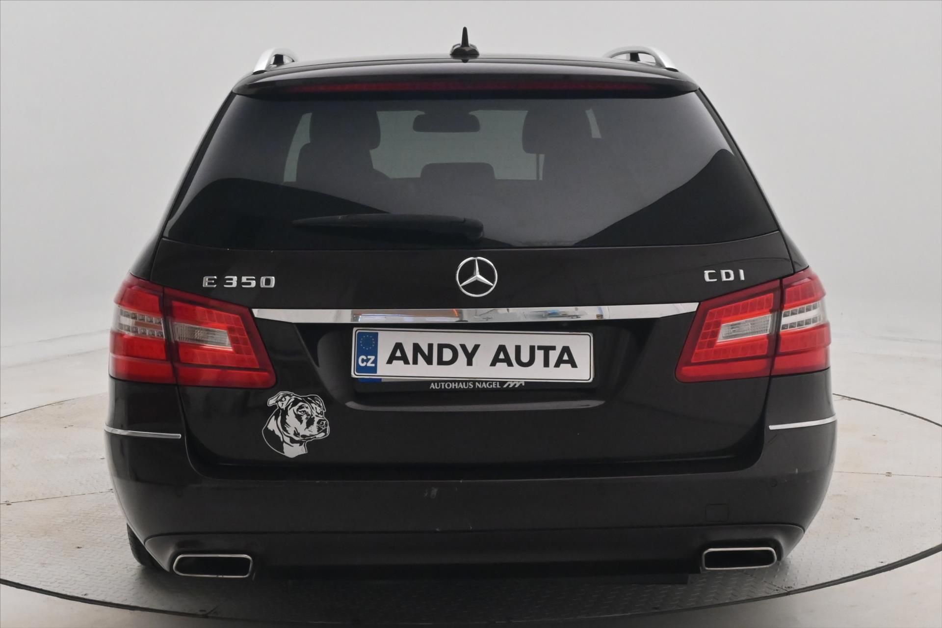 Mercedes-Benz Třídy E, 3,0 350 CDi 195kW Plný servis - fotka 6