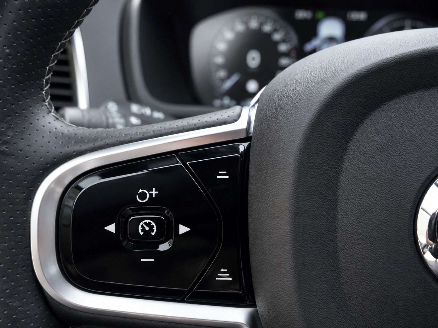 Volvo XC90, D5 AWD Inscription SERV VOLVO - fotka 6