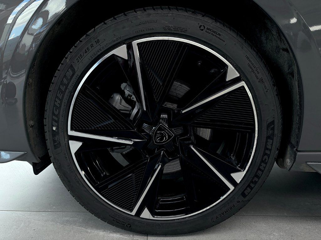 Peugeot 308, SW GT 156KONÍ/54kWh - fotka 6