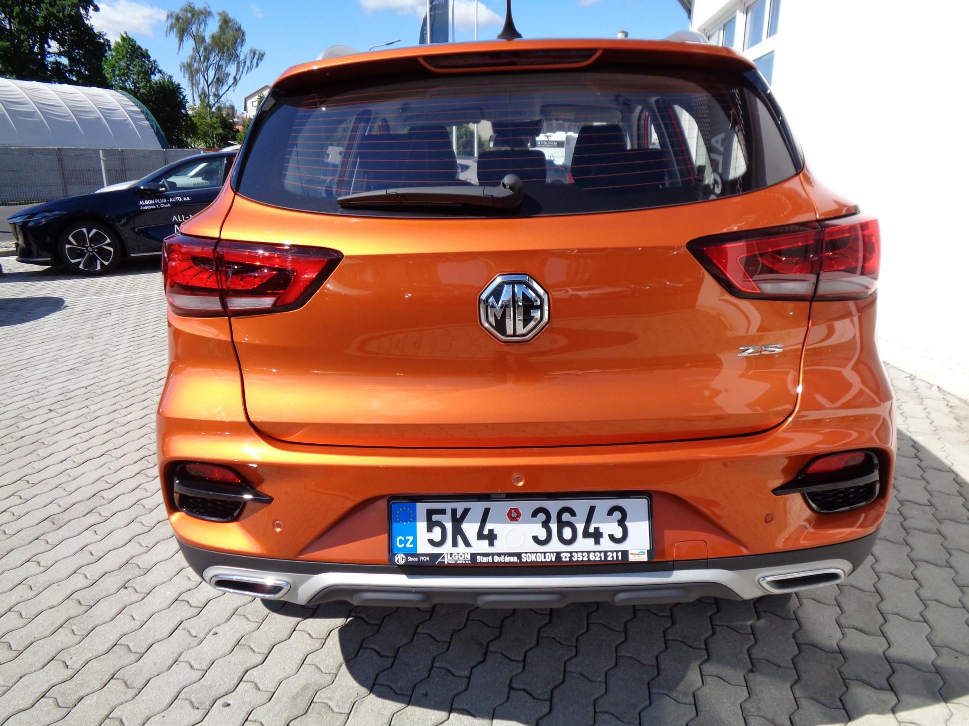 MG ZS, 1,5 106 PS, Ess-plus, MÁLO KM! - fotka 6
