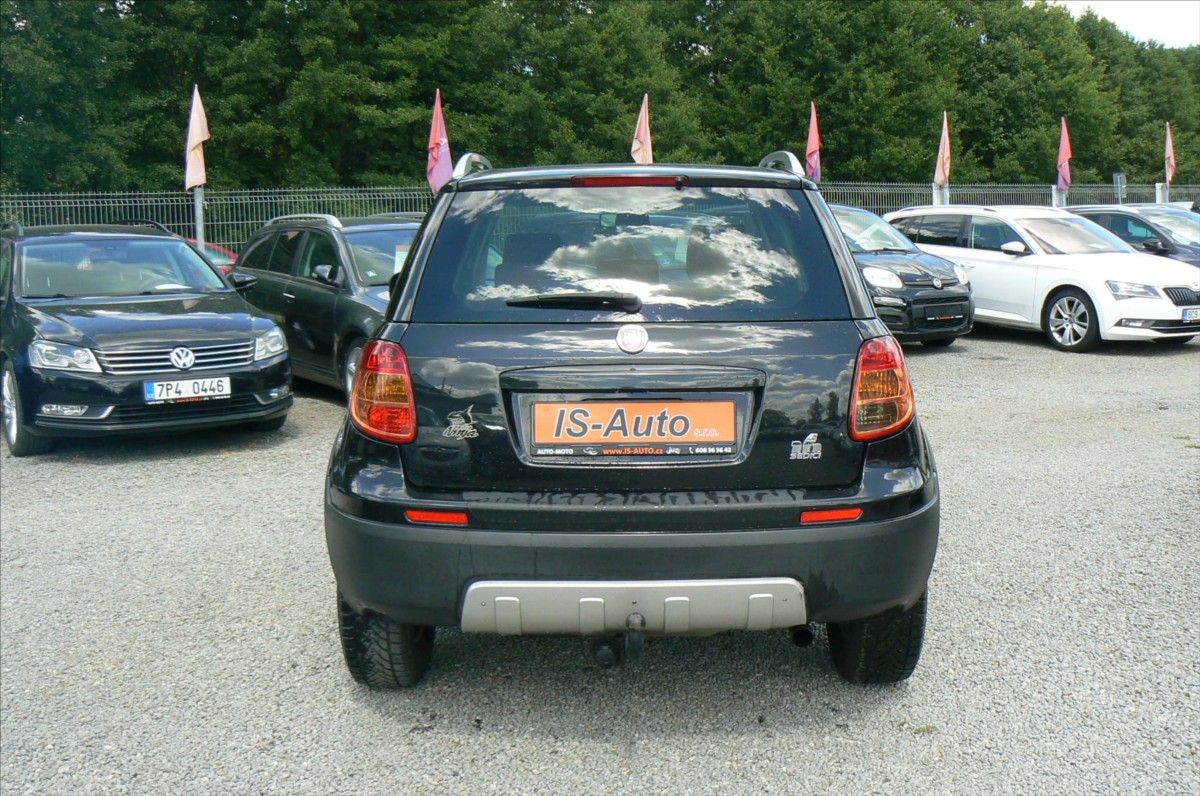 Fiat Sedici, 2,0 MTj 4x4 - fotka 6