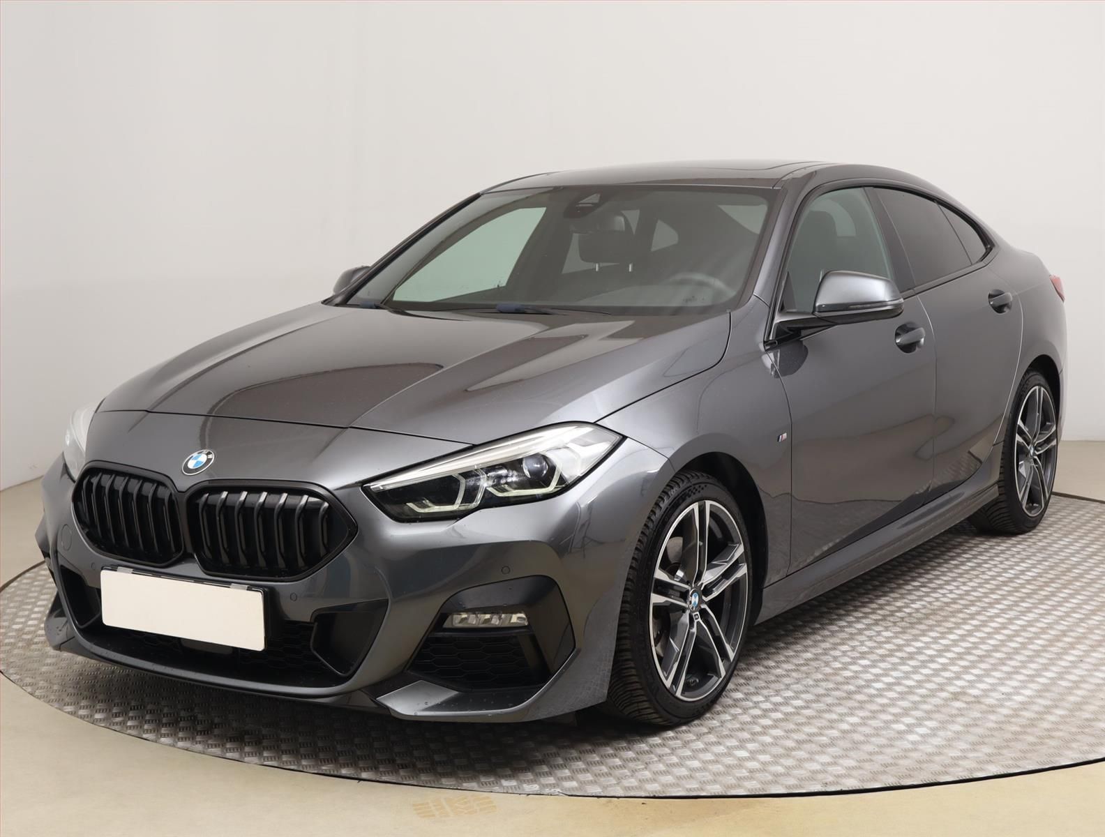 BMW Řada 2, 218d, Sport Line, Automat - fotka 2