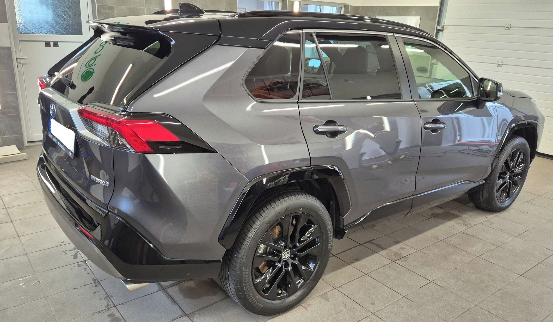 Toyota Rav4, HYBRID FWD SELECTION - fotka 4