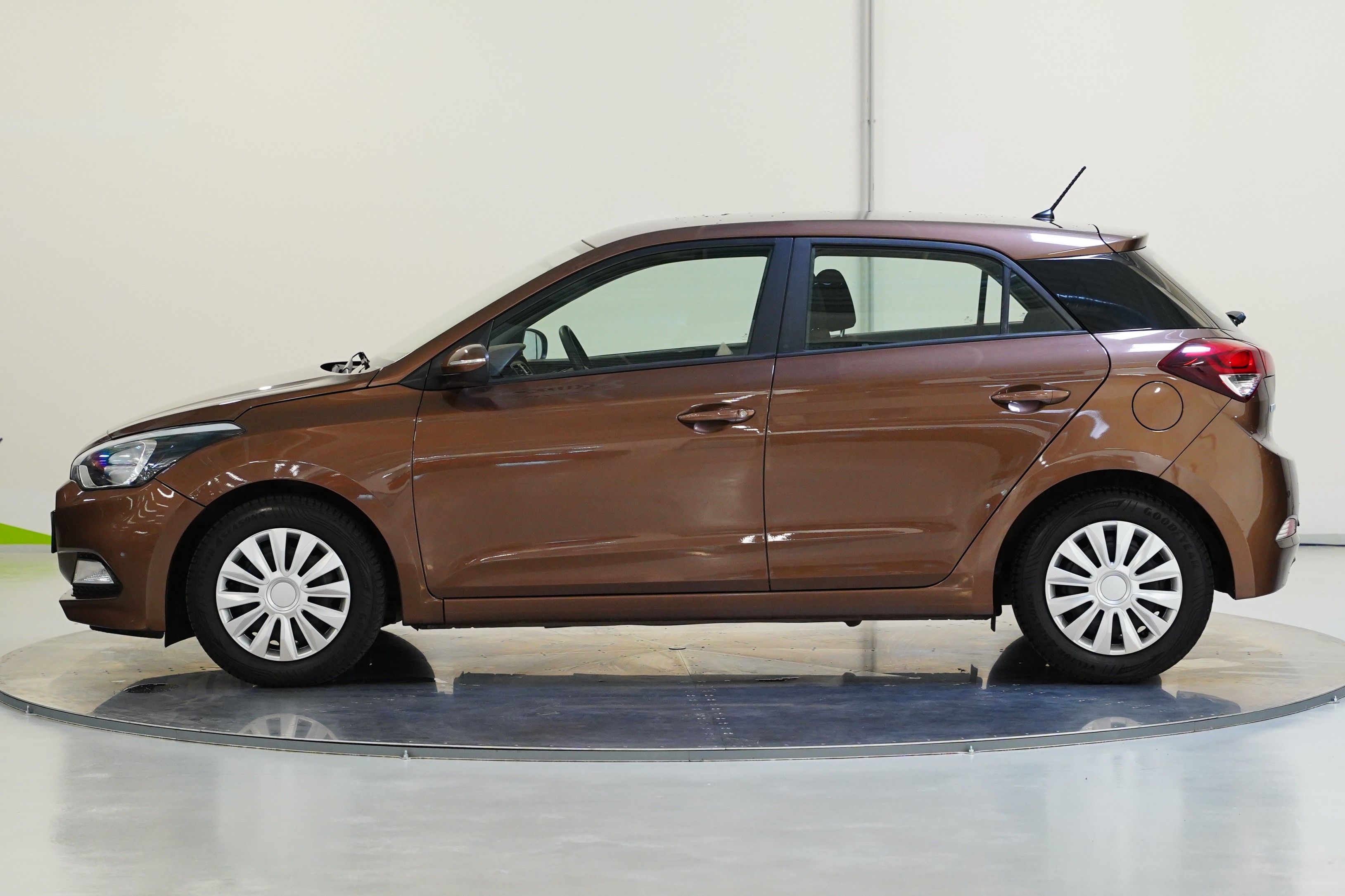 Hyundai i20 - fotka 3