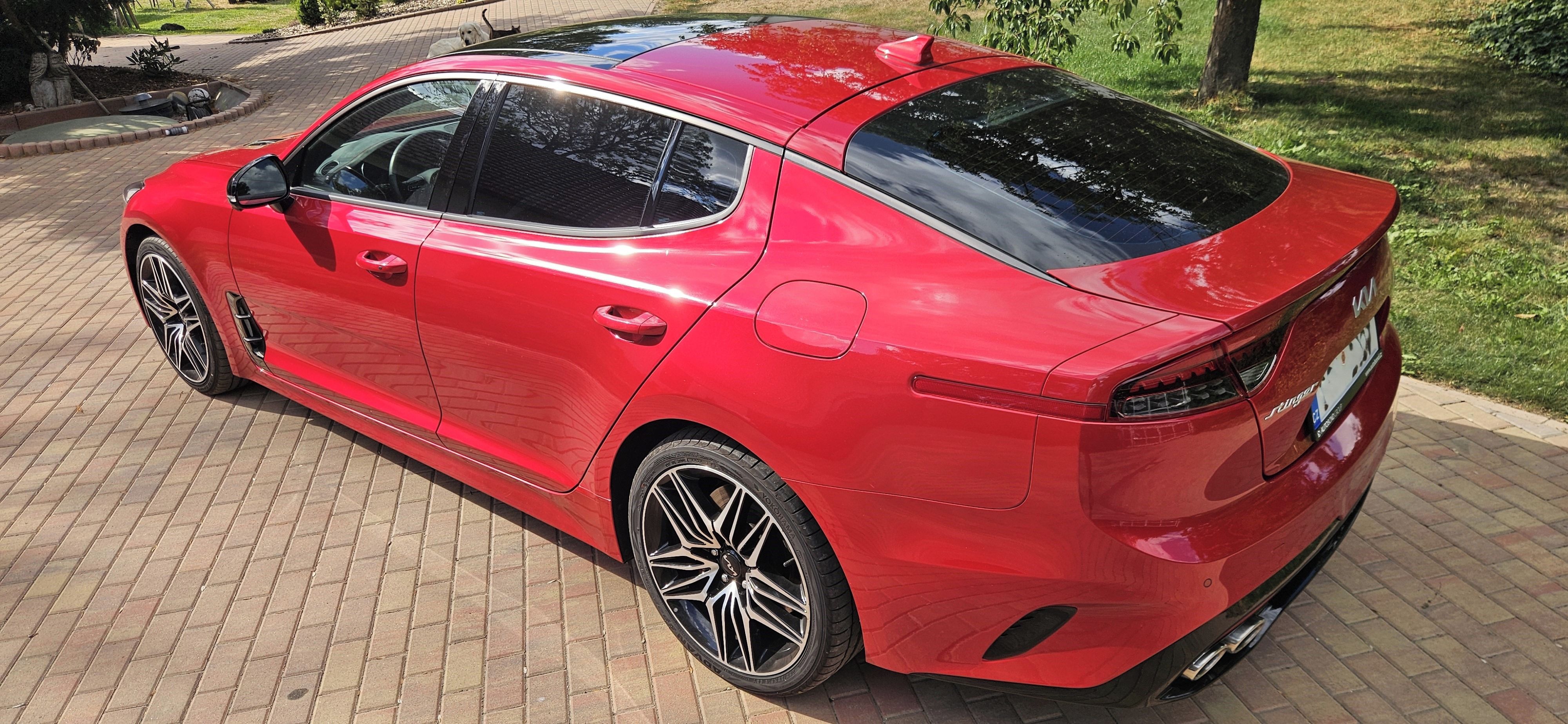 Kia Stinger, Kia Stinger GT 3.3 T-GDi 8AT - fotka 6