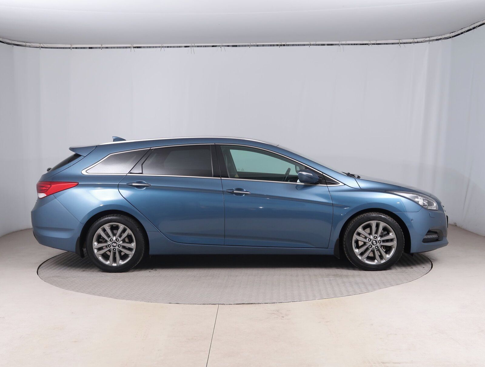 Hyundai i40, 1.7 CRDi, Automat, Kůže, Navi - fotka 6