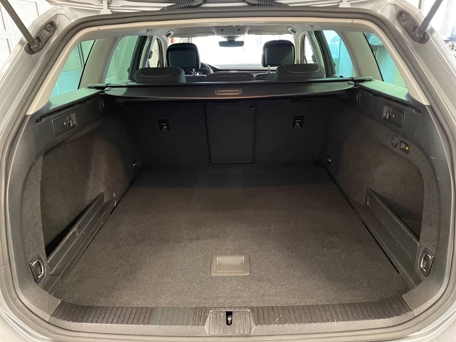 Volkswagen Passat, 2.0TDI DSG 110kW Business TZ - fotka 6