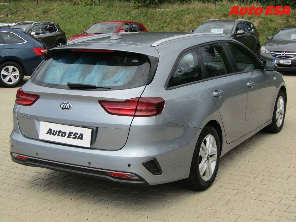 Kia Cee´d, 1.0TGDi - fotka 4