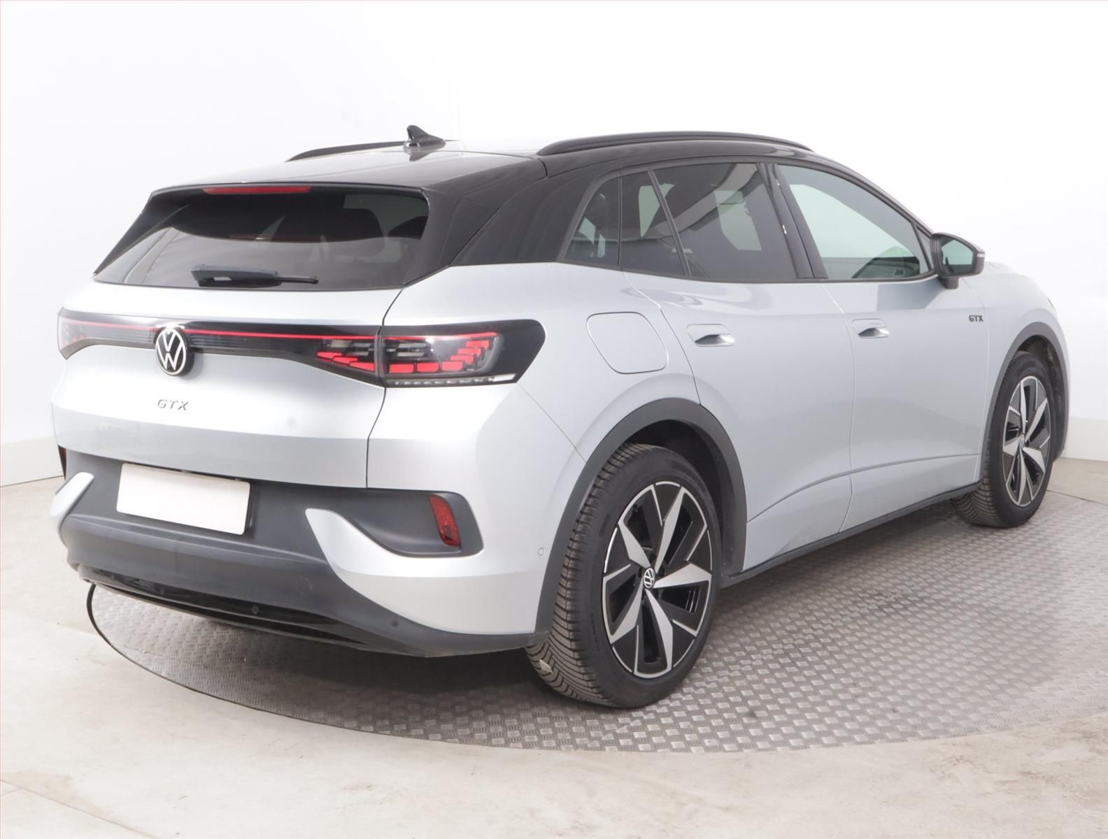 Volkswagen ID.4, GTX (82 kWh), SoH 90%, 4X4 - fotka 5