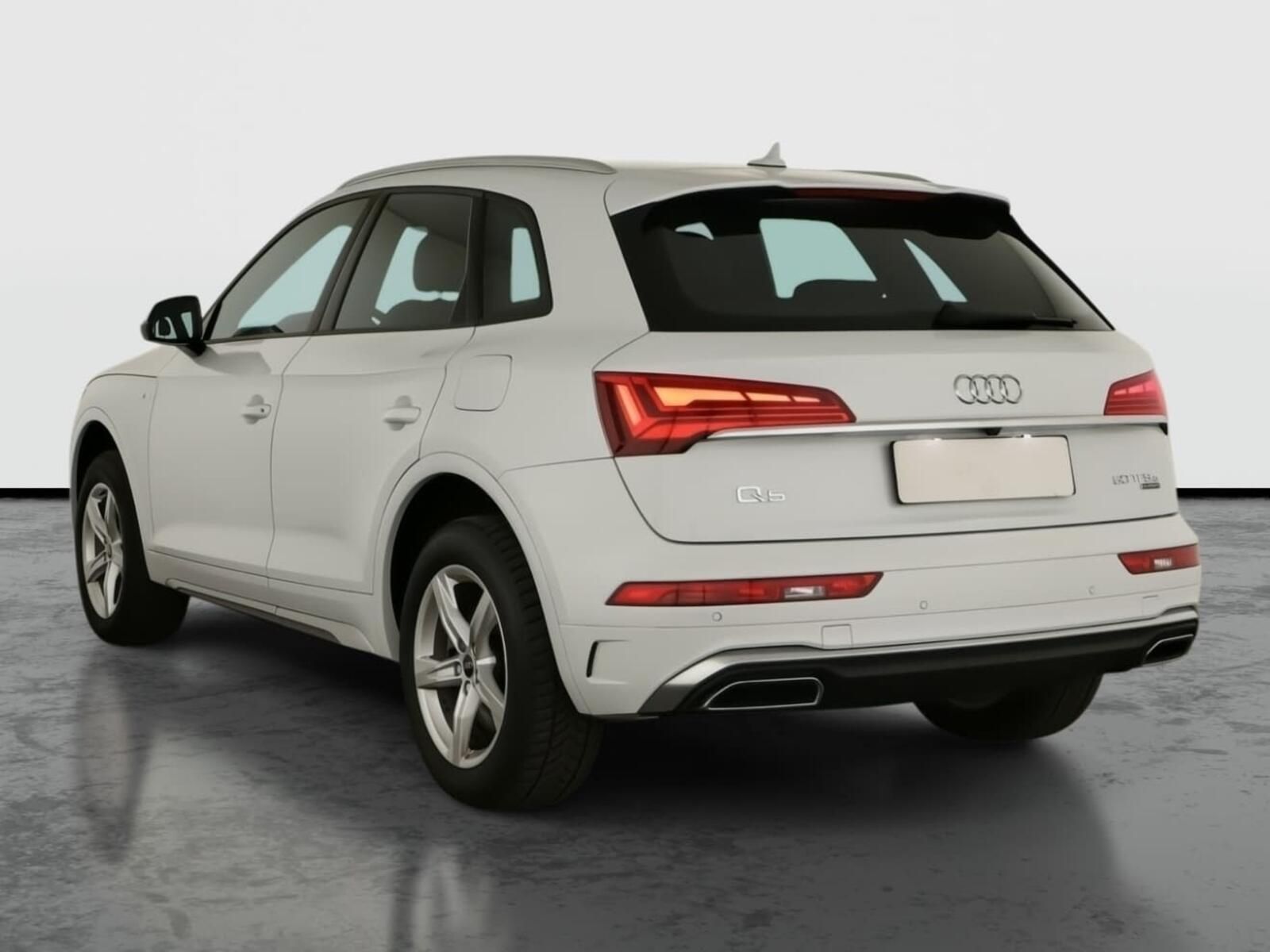 Audi Q5, 50 TFSI e, S line - fotka 4