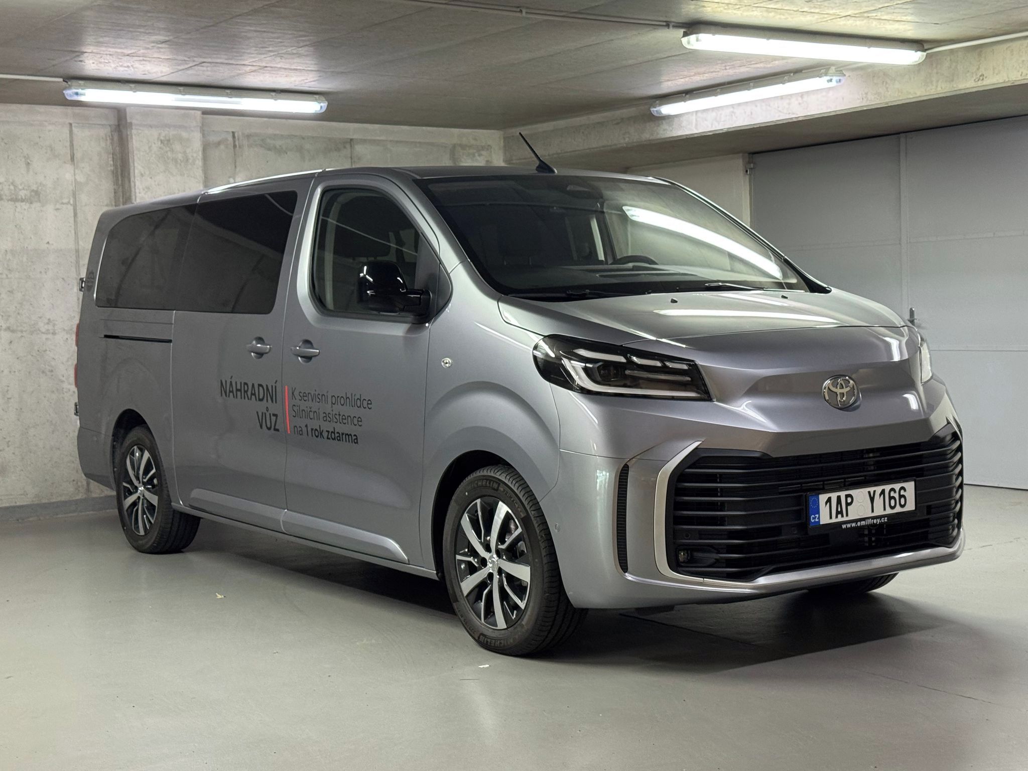 Toyota Proace Verso, 2.2,D-4D,Glass Van,Business,9S - fotka 3