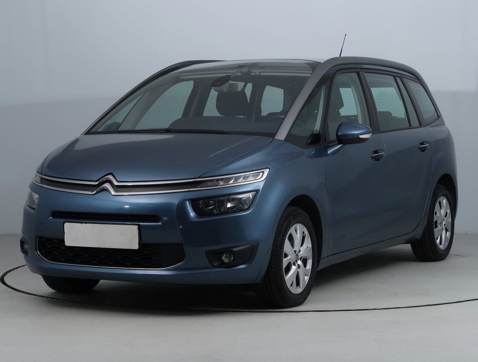 Citroën Grand C4 Picasso, 1.6 HDi, 7 míst - fotka 2