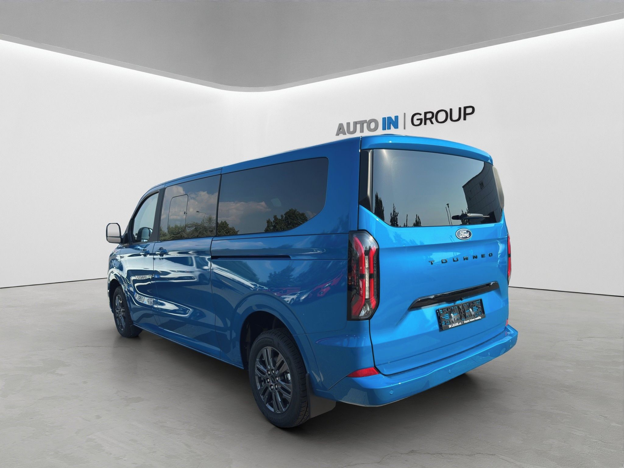 Ford Tourneo Custom, 2,0 EcoBlue L2 TITANIUM - fotka 4