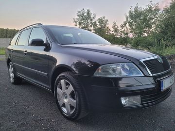 2.0 FSI KOMBI, AUT.KLIMA,TAŽNÉ