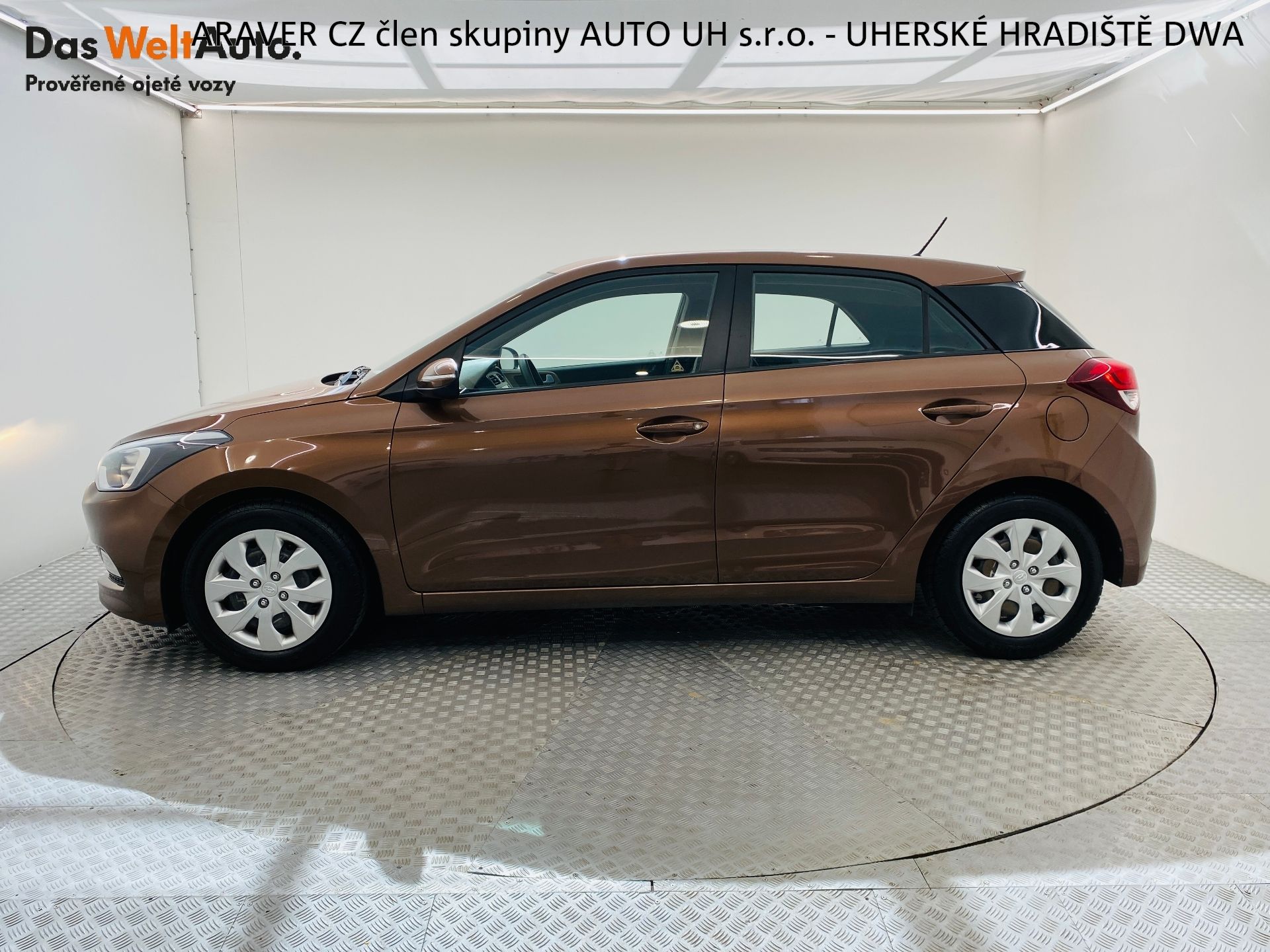 Hyundai i20, 1.25i 55kW 1. Majitel - fotka 3