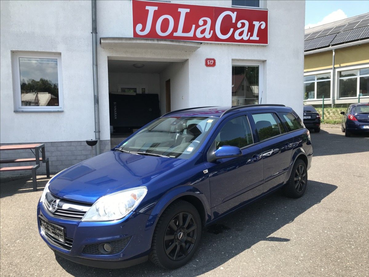 Opel Astra, 1,7 CDTi 81kW Combi - fotka 2