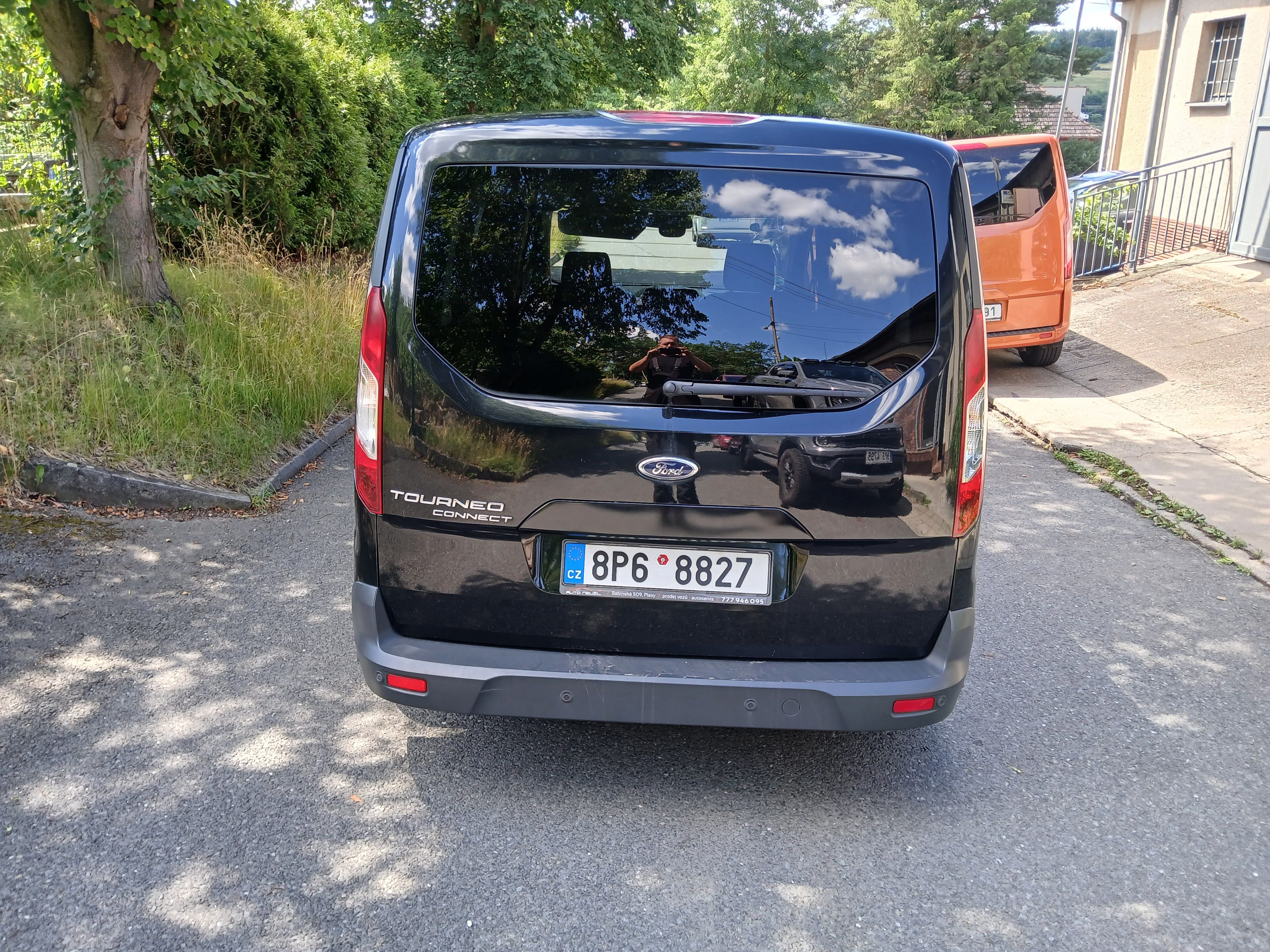 Ford Tourneo Connect, 1.Majitel,1.6TDCI,85KW. - fotka 5