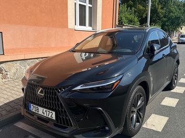 Lexus 450h+