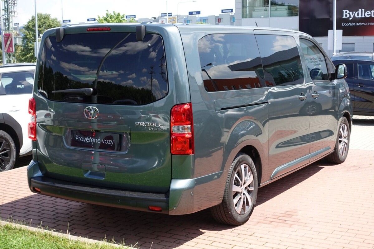 Toyota Proace Verso, 2.0 Diesel 144 6 MT 5D L2 Fami - fotka 4