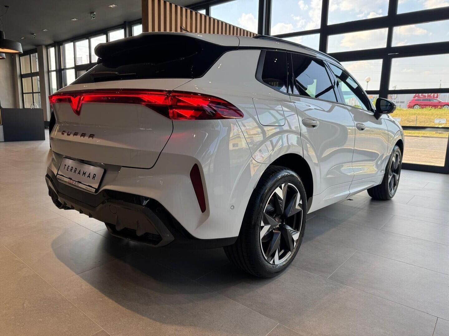 Cupra Terramar, 2.0 TSI 4WD 150 kW - fotka 5