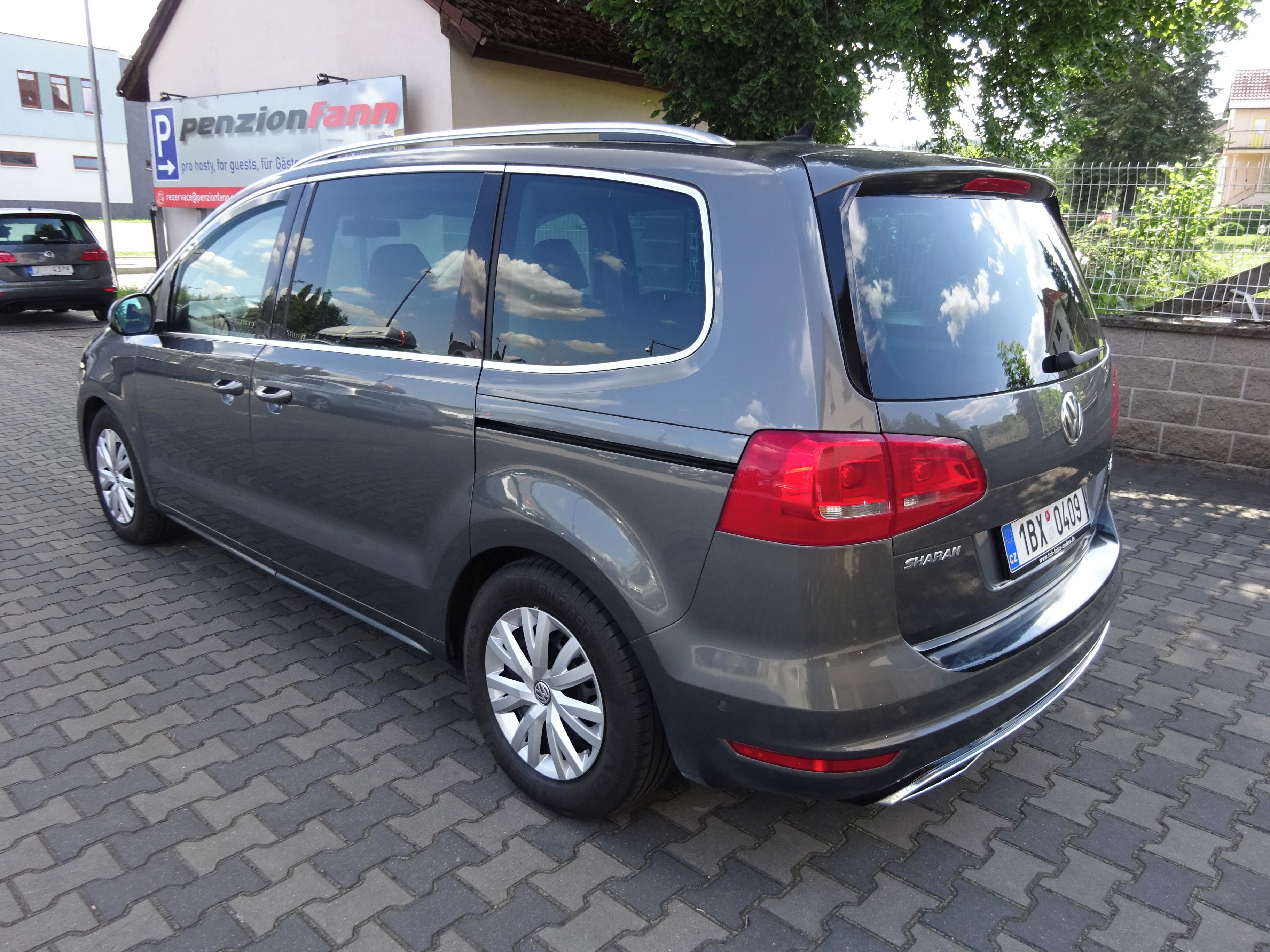 Volkswagen Sharan, 2.0TDi 103kW. DSG. - fotka 5