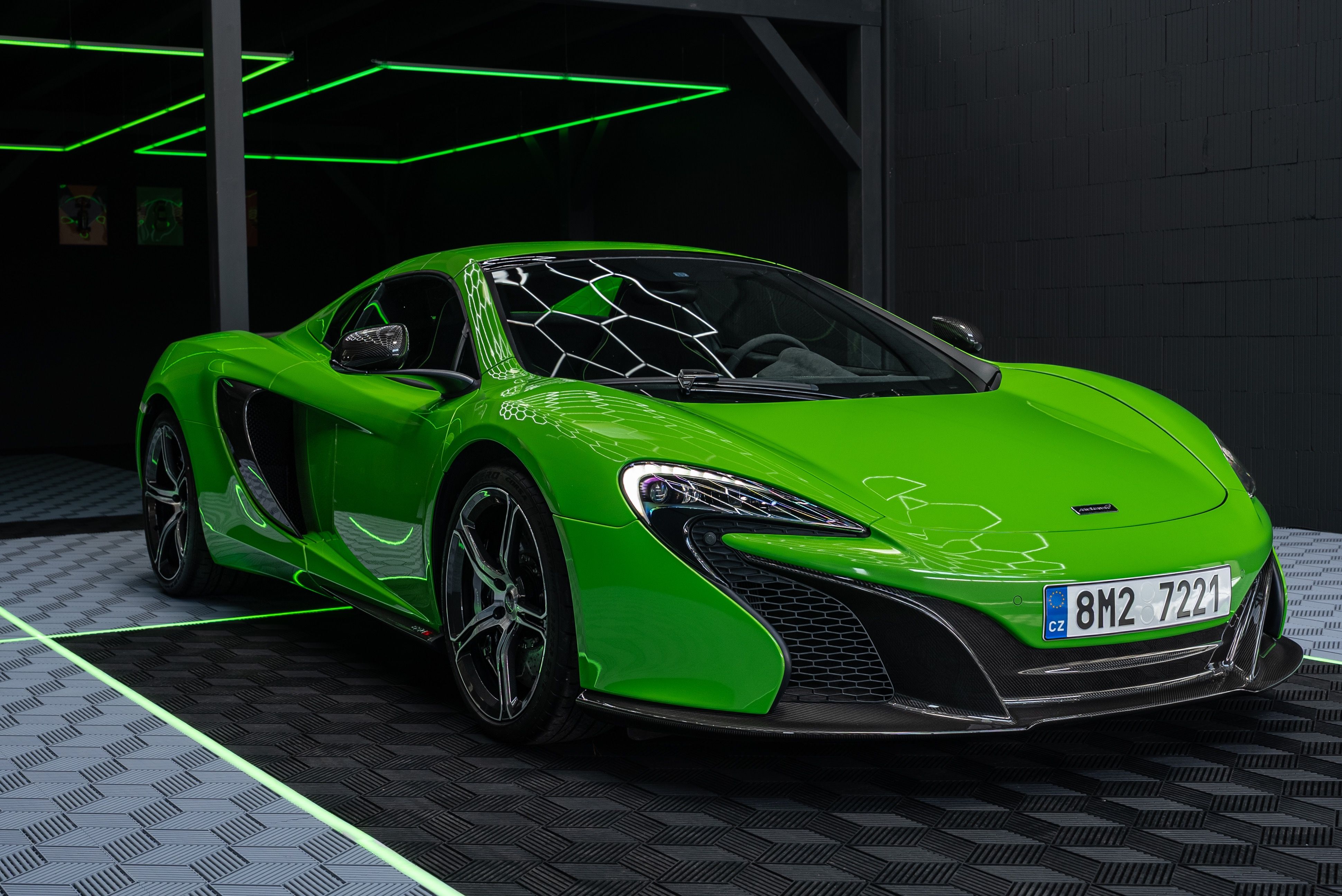 McLaren 650S Spider, full carbon, alcantara - fotka 2