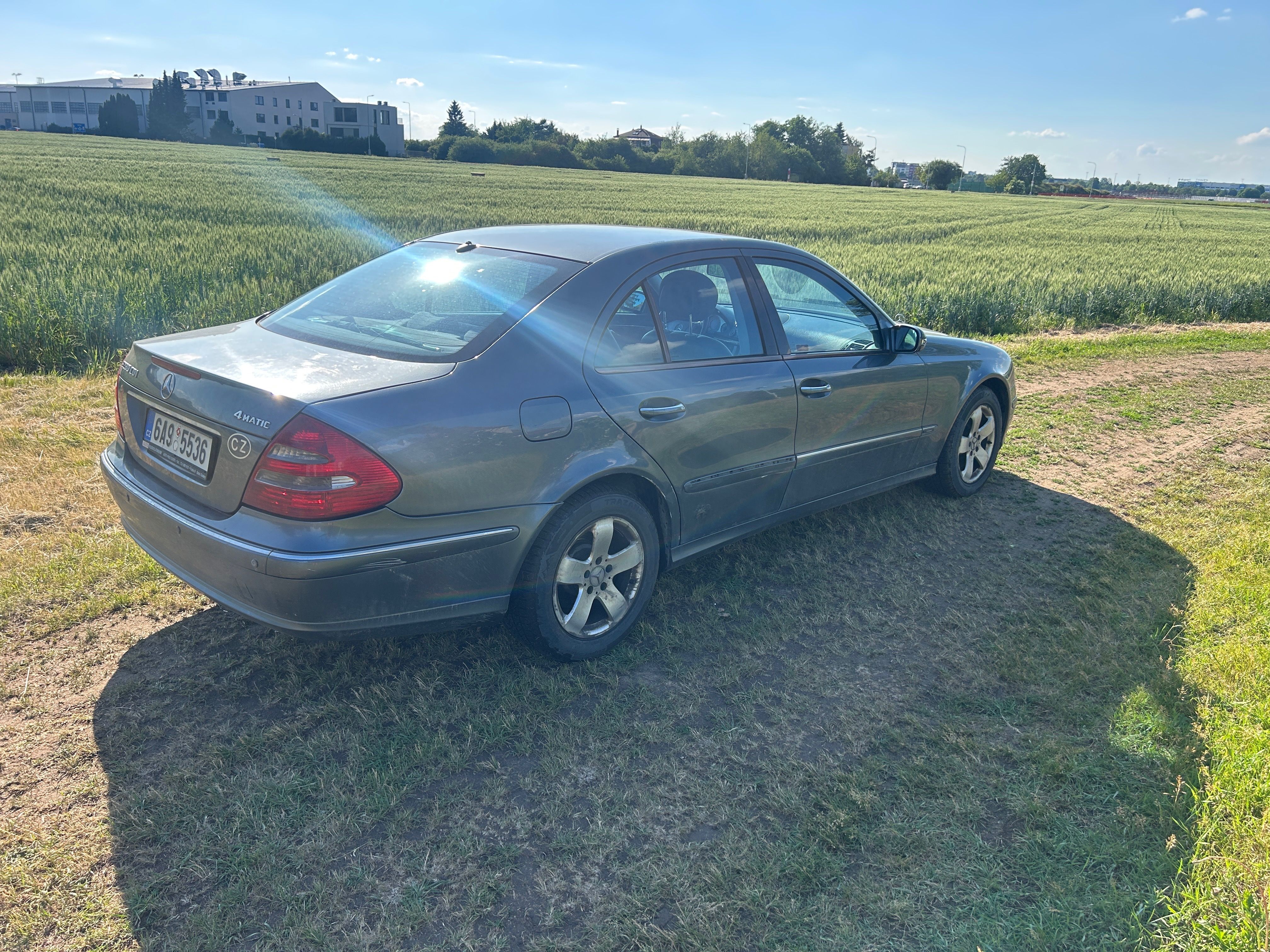 Mercedes-Benz Třídy E, 2.2 cdi 4matic w211 avantgardě - fotka 5
