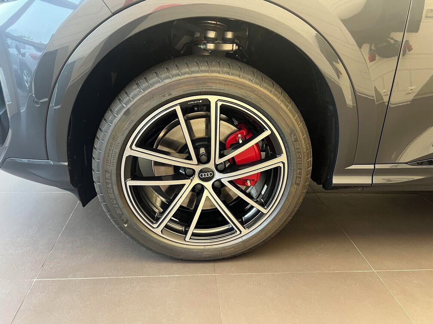 Audi Q5, TDI quattro 220 kW - fotka 5