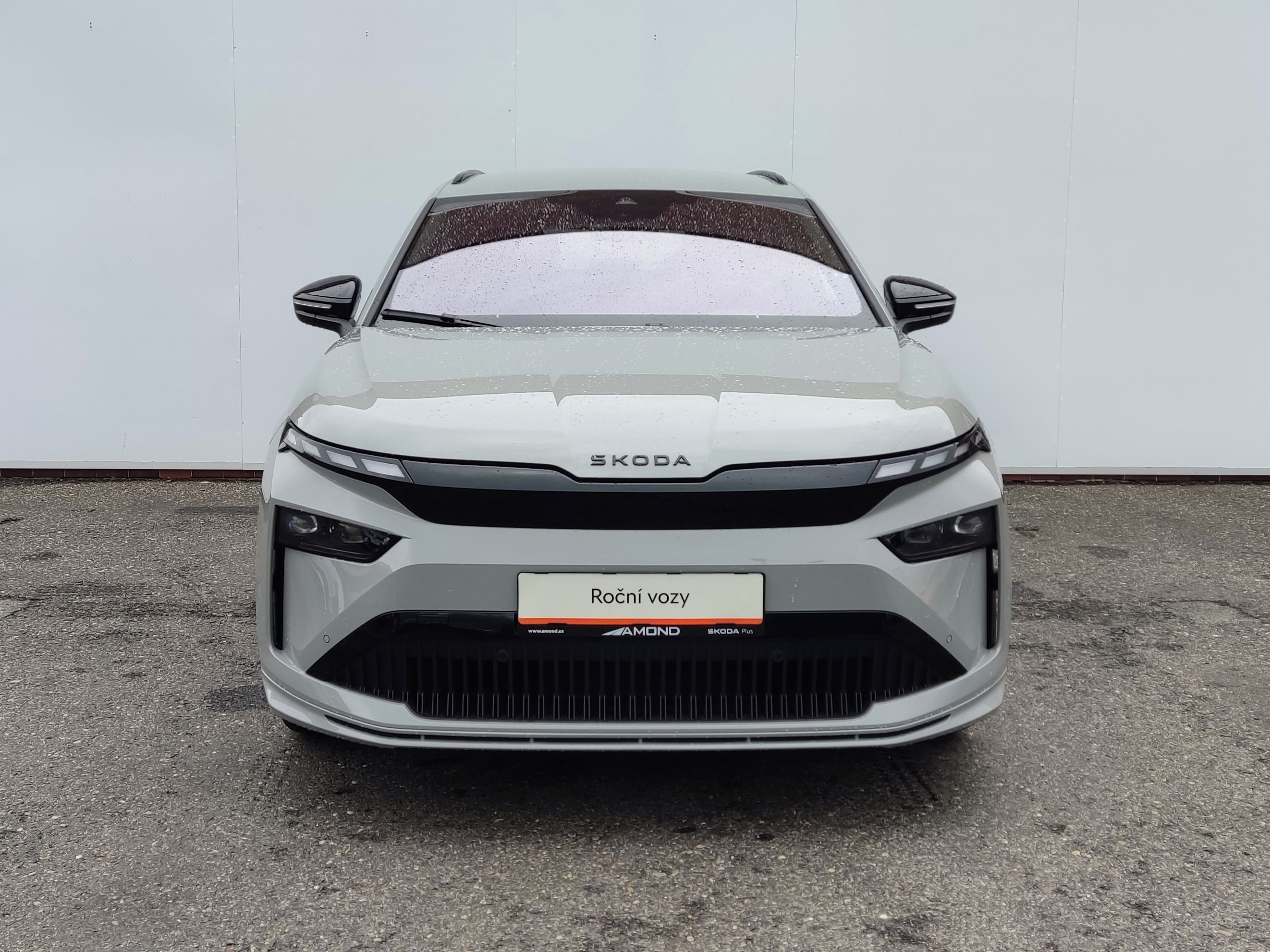 Škoda Enyaq, 82 kWh 210 kW Sportline 85 - fotka 4