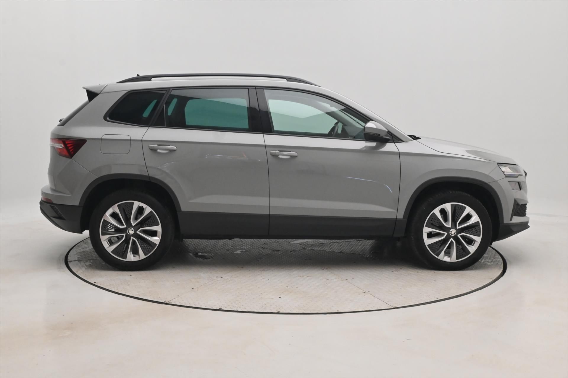 Škoda Karoq, 2,0 TDI 110 kW 4x4 DSG Style Z - fotka 4
