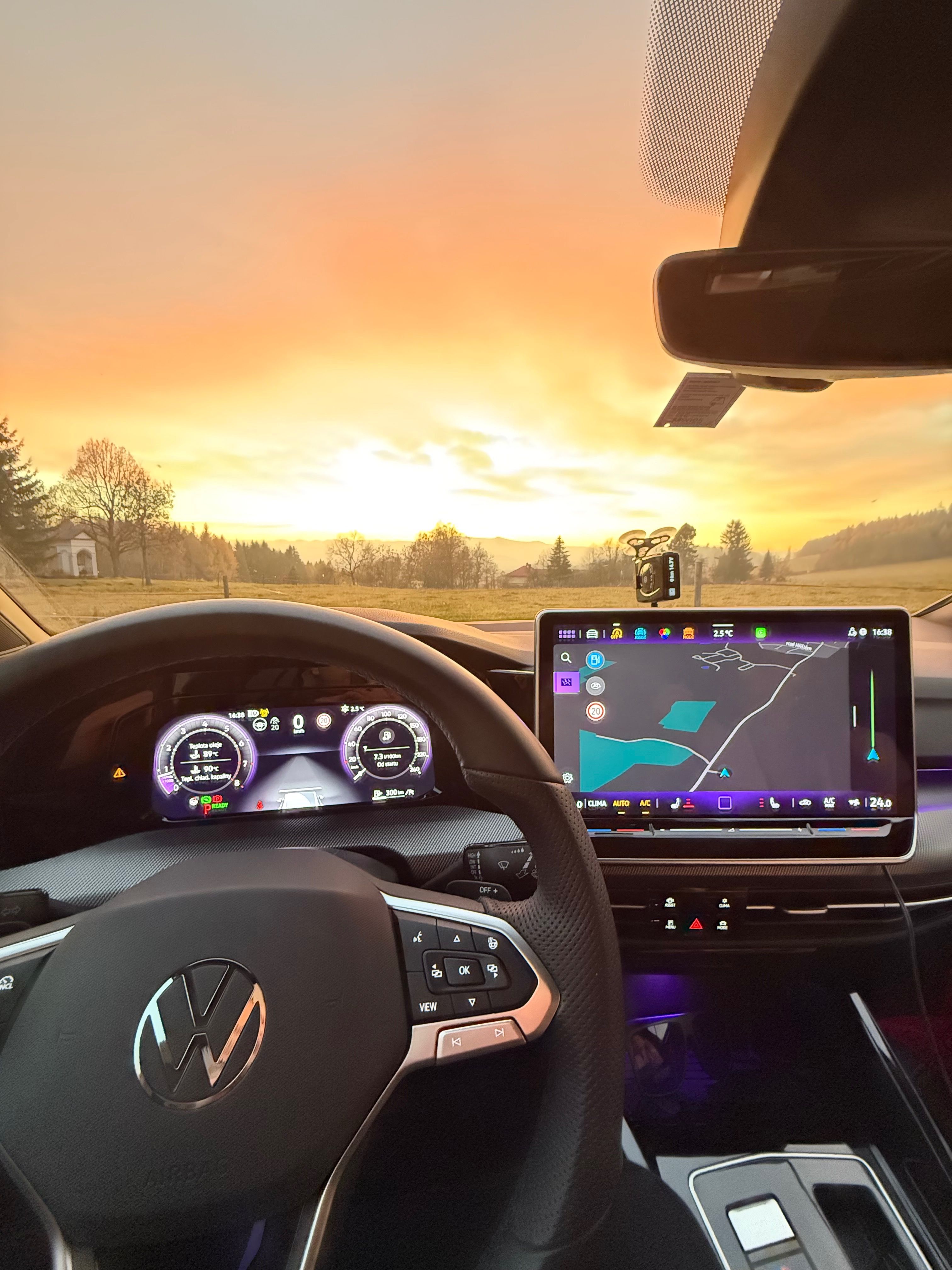 Volkswagen Golf, 1.5eTSI 110kw mHEV R-line DSG - fotka 5