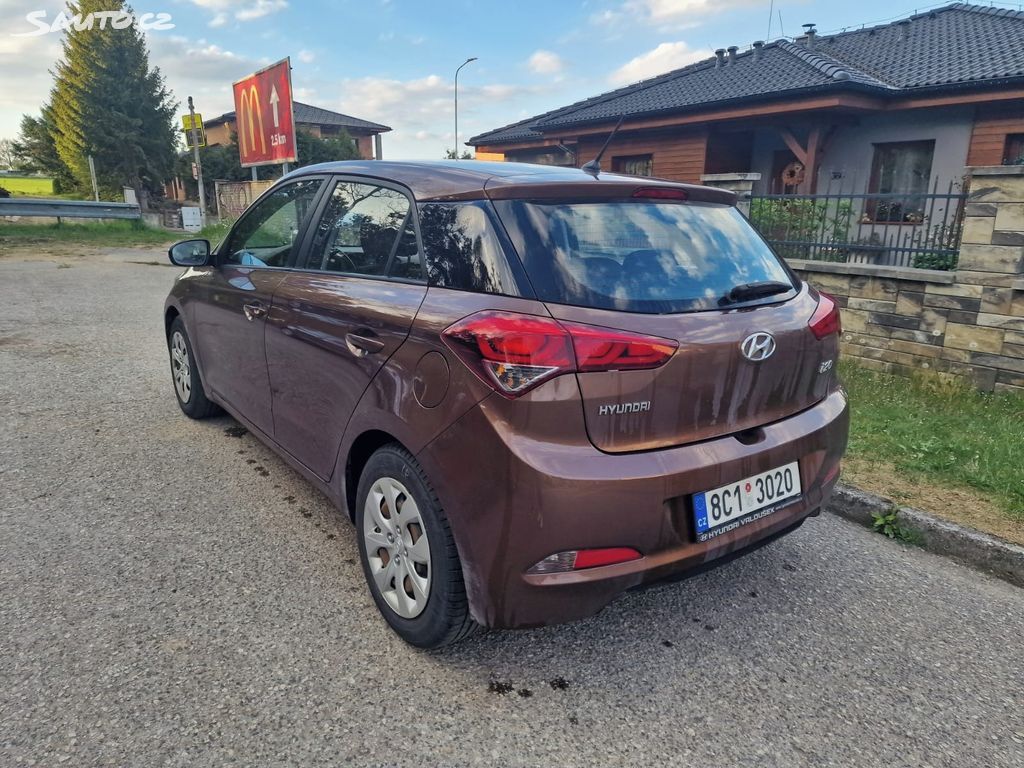 Hyundai i20, KUP CZ,KRÁSNÁ,1.MAJITEL,KOMISE - fotka 3