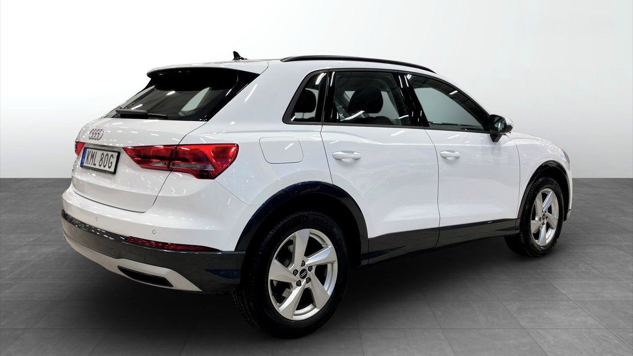 Audi Q3, 35TFSI S Tronic LED Cockpit - fotka 4