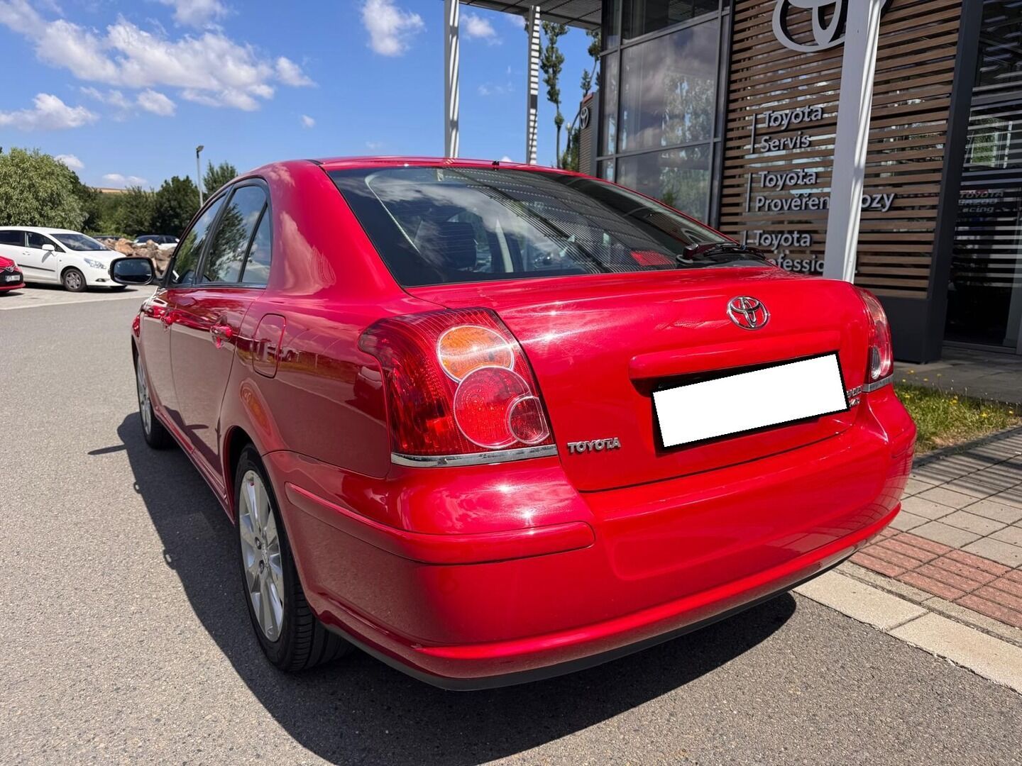 Toyota Avensis - fotka 6