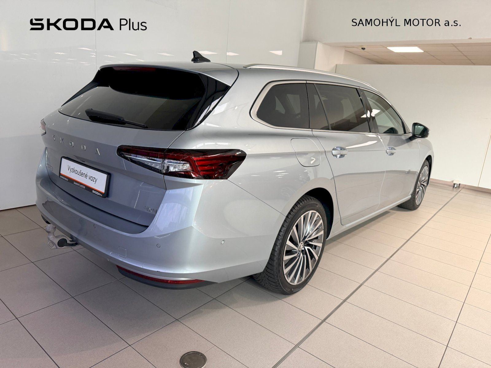 Škoda Superb, Combi 2.0 TDI 142 kW 4X4 A7A L - fotka 2