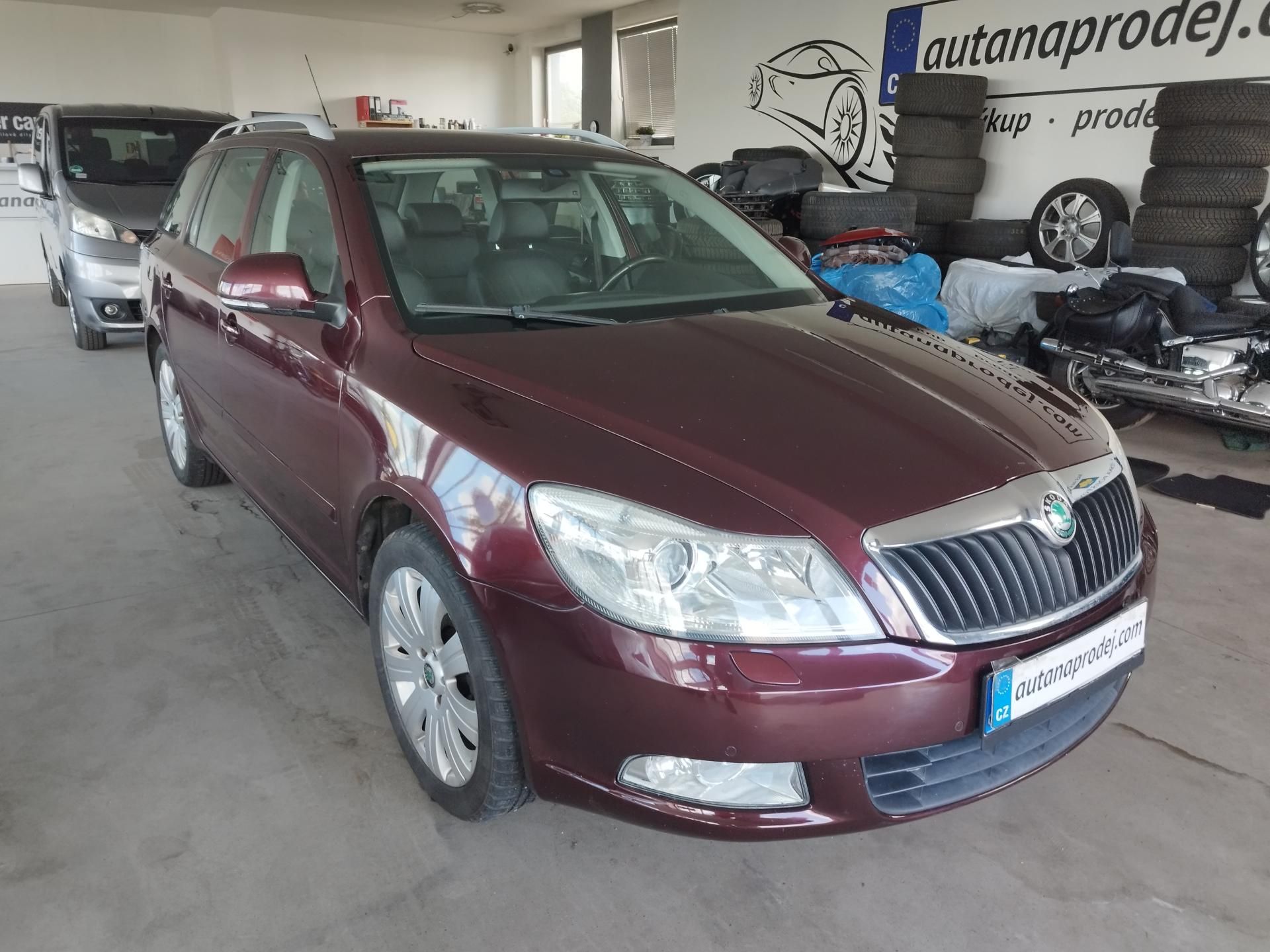 Škoda Octavia, 1,6TDI,77KW,DSG,ALU,NAVI