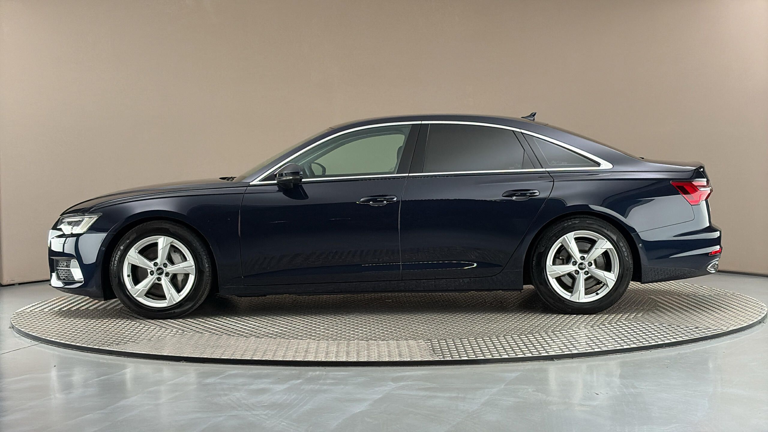 Audi A6, 3.0 45TDI Tiptronic Quattro Sp - fotka 4