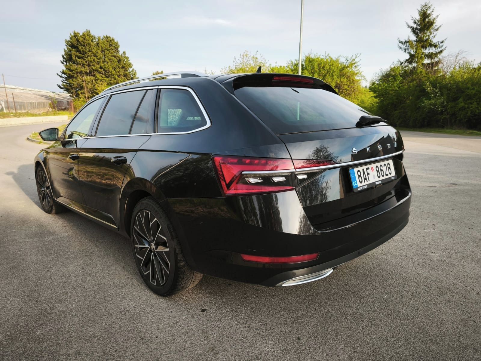 Škoda Superb - fotka 4