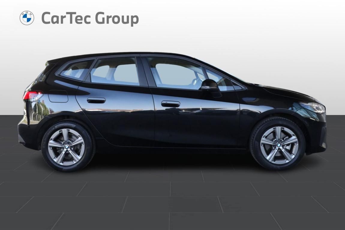 BMW Řada 2, 218i Active Tourer - fotka 4