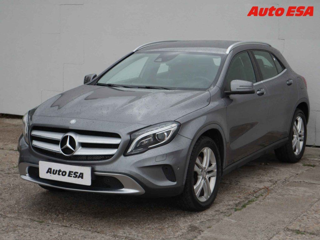 Mercedes-Benz GLA, 250 4Matic 4Mat,ČR,AT - fotka 3