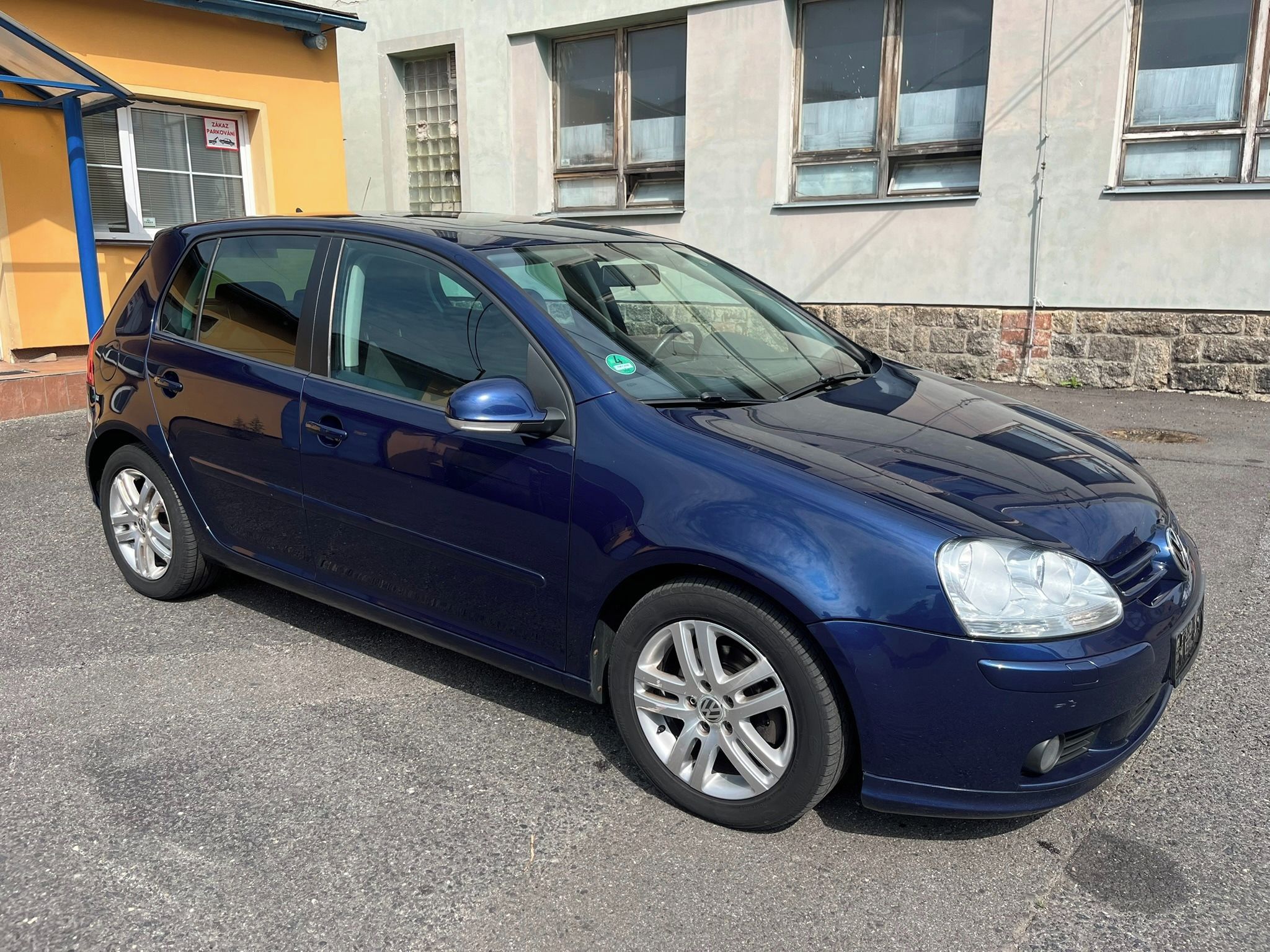 Volkswagen Golf, 1.9TDi 77 kW TRENDLINE - fotka 2