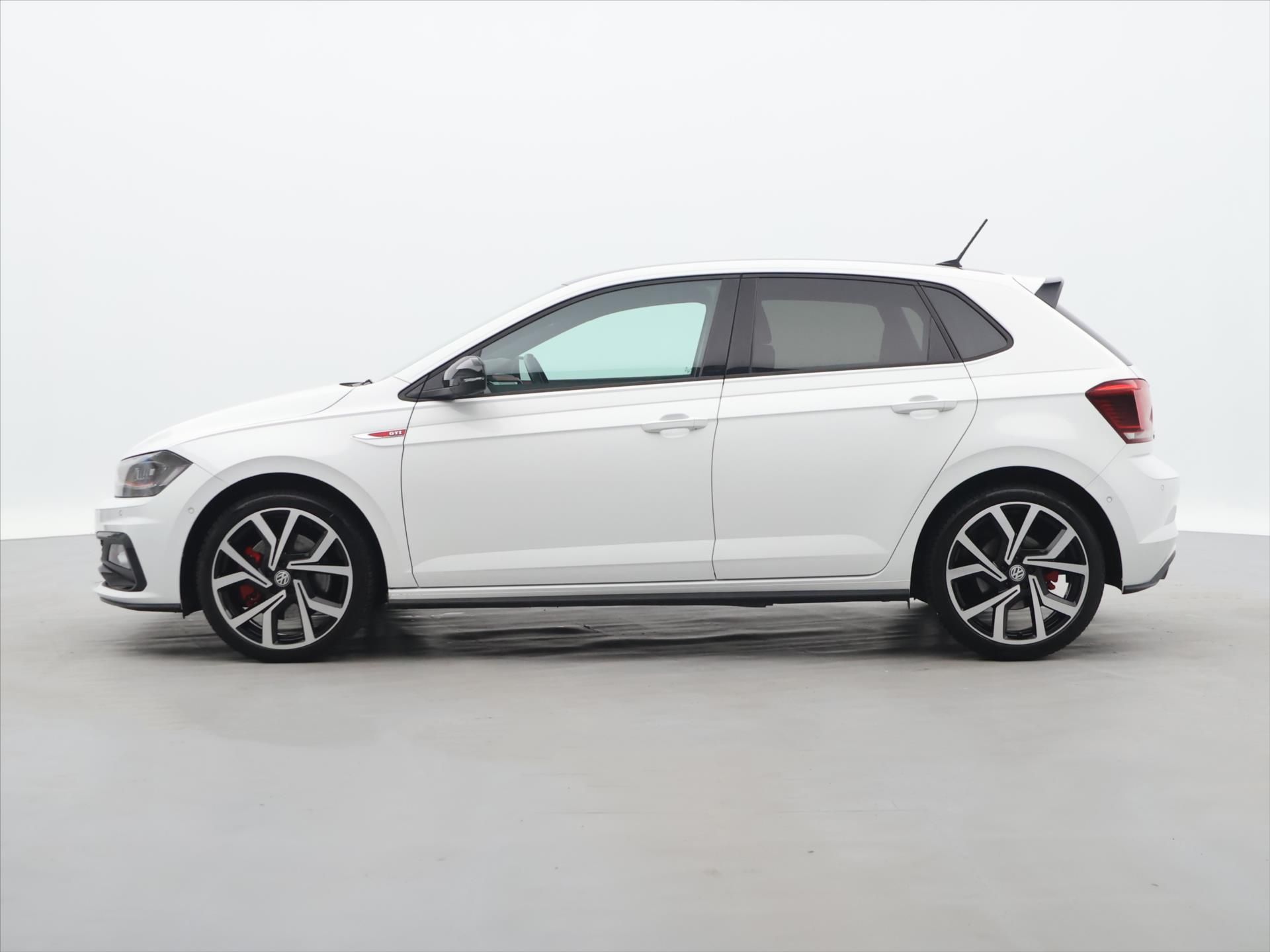 Volkswagen Polo, 2,0 TSI GTI DSG Virtual Matrix - fotka 4