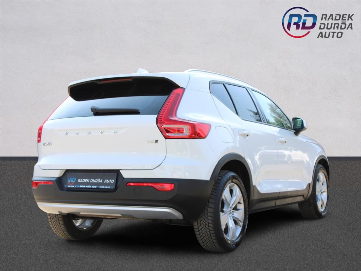 Volvo XC40, 2,0 T4  1MAJ,4x4,MOMENTUM PRO - fotka 5